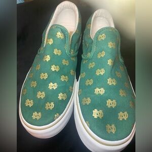 Notre Dame Canvas Slip On Shoes Mens 8 Women’s 9.5